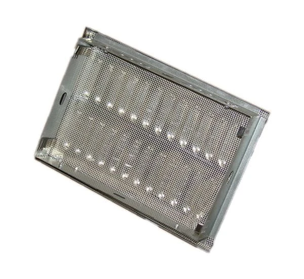 Kratka metalowa ścienna na zewnątrz DAK 14x21 nierdzewna1.jpg